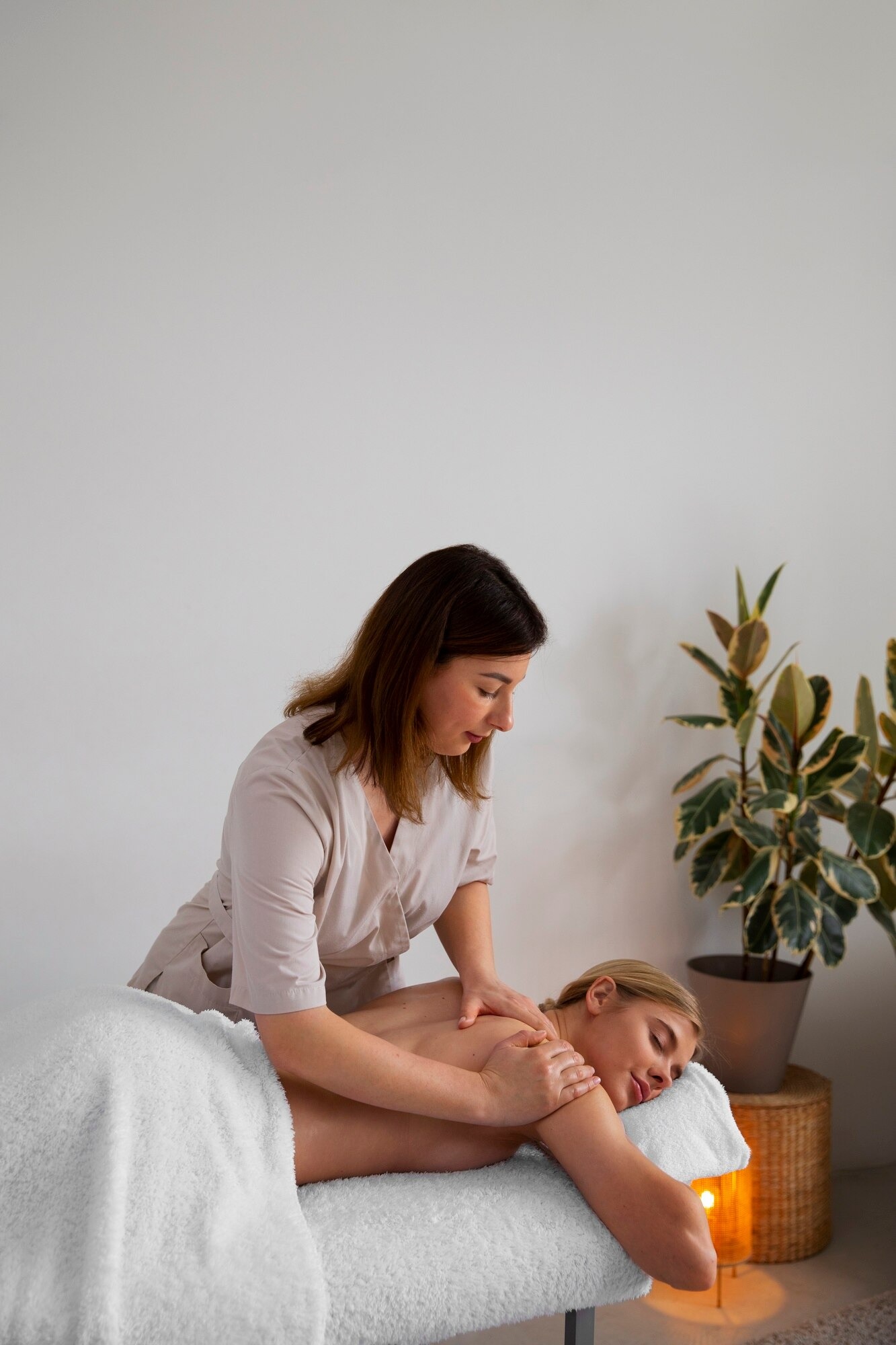 Cavitación o radiofrecuencia + masaje + presoterapia